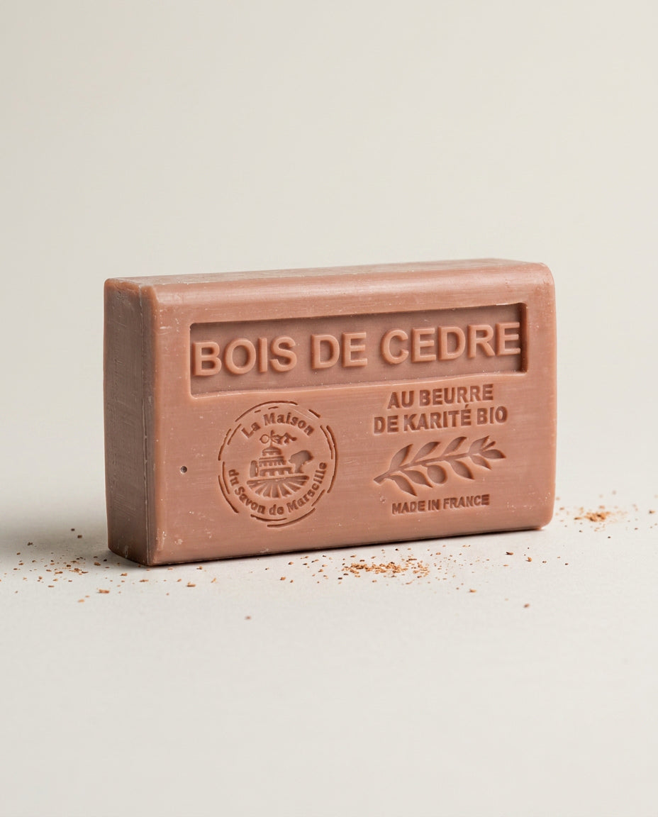 Săpun solid cu parfum de lemn de cedru si unt de shea organic 125g